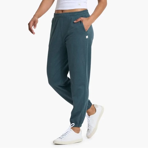 Vuori Pants - Vuori Boyfriend Jogger
